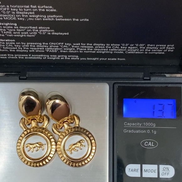 Unsigned Vintage 80’s Gold-tone Panther Door Knocker Earrings 13.7g - Picture 11 of 12